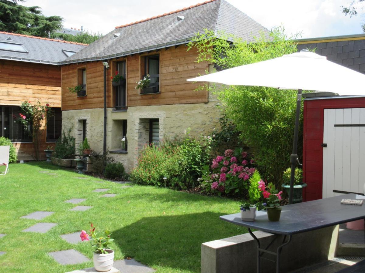 Bed and Breakfast Madeleine Et Cie Angers Exteriér fotografie